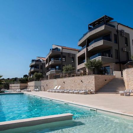 Lijon Apartment Баньоле Екстериор снимка