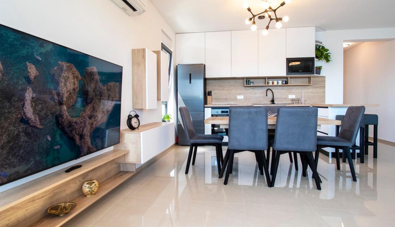 Lijon Apartment Баньоле Екстериор снимка
