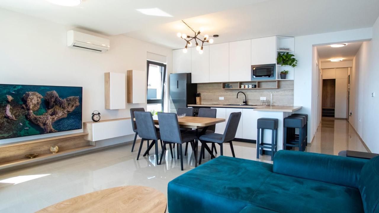 Lijon Apartment Баньоле Екстериор снимка