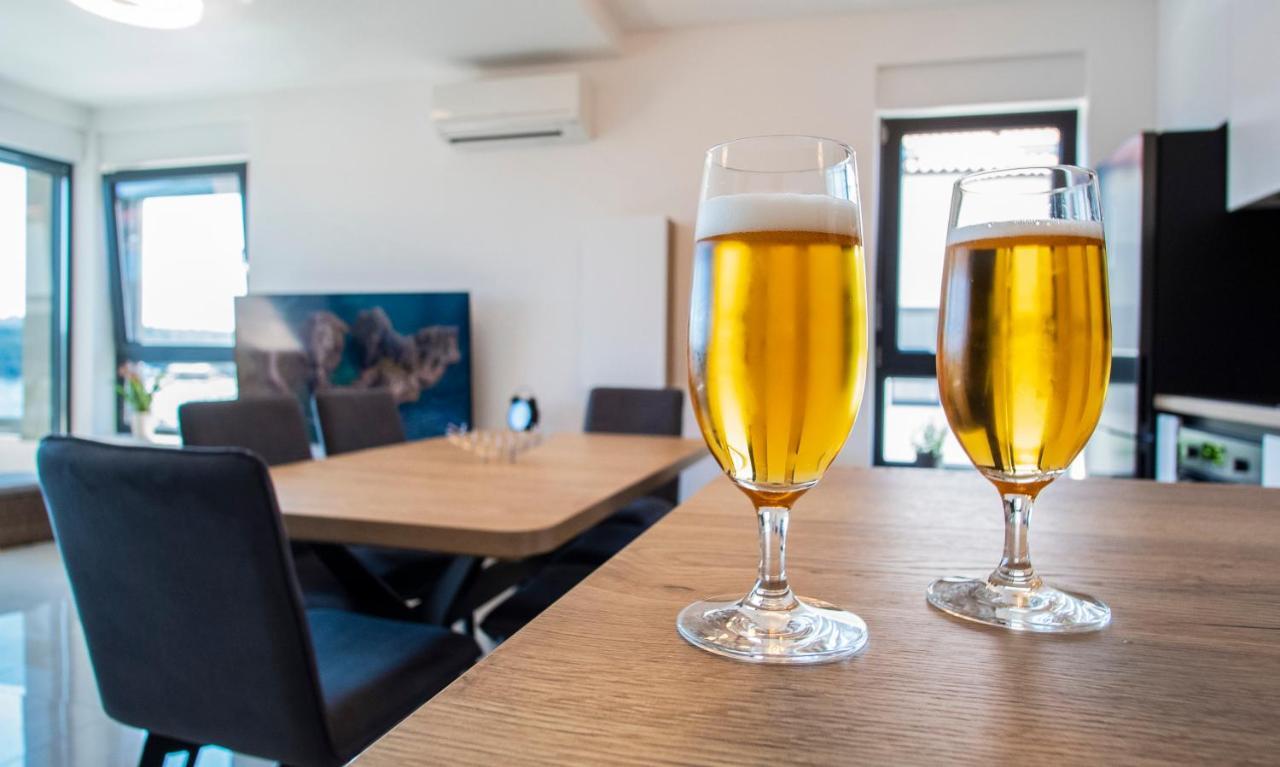 Lijon Apartment Баньоле Екстериор снимка