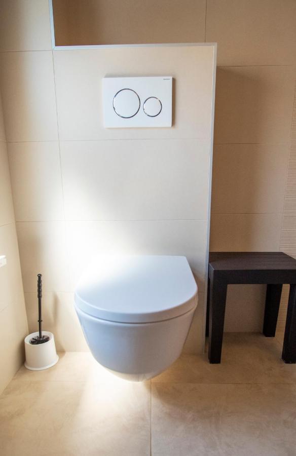 Lijon Apartment Баньоле Екстериор снимка